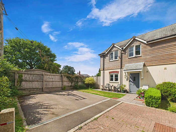 3 Bedroom Semi-Detached House For Sale In Whimple, EX5