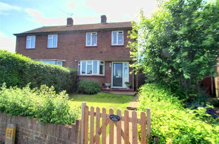 2 Bedroom Semi-Detached House To Rent In Merrylands, Chertsey, Surrey, KT16