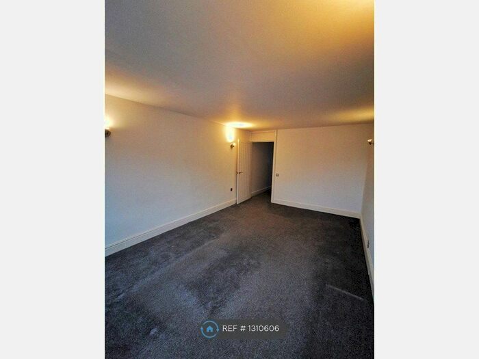 4 Bedroom Terraced House To Rent In Fenwick Lane, Halton Lodge, Runcorn WA7