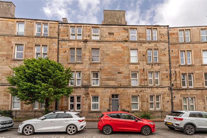 1 Bedroom Flat For Sale In / Caledonian Crescent, Edinburgh, EH11
