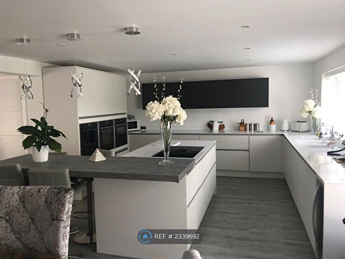 3 Bedroom Detached House To Rent In Castle Hill, Llanblethian, Cowbridge, CF71