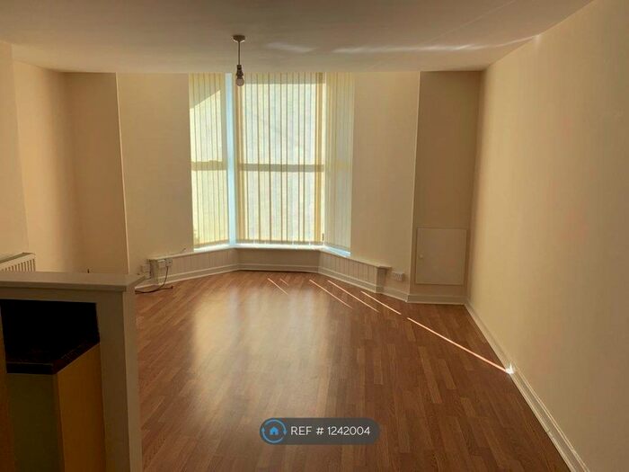 1 Bedroom Flat To Rent In Old Chester Road, Birkenhead CH42