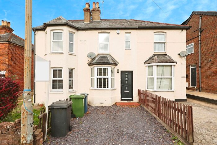2 Bedroom Terraced House For Sale In Amersham Road, High Wycombe, HP13