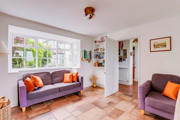 2 Bedroom Cottage For Sale In Green Lane, Lambley, Nottinghamshire, NG4