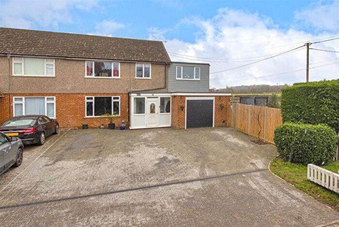 4 Bedroom Semi-detached House For Sale In Old Hay, Brenchley, Tonbridge, TN12