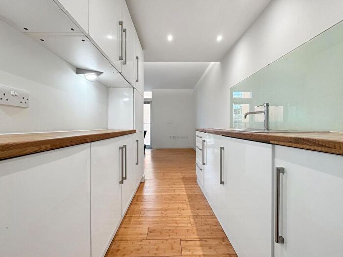 1 Bedroom Apartment To Rent In New York Apartments, Cross York Street, Leeds, LS2