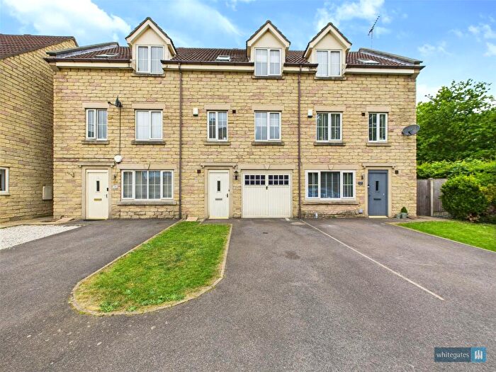 3 Bedroom Town House For Sale In Branchcroft Drive, Balby, Doncaster, South Yorkshire, DN4