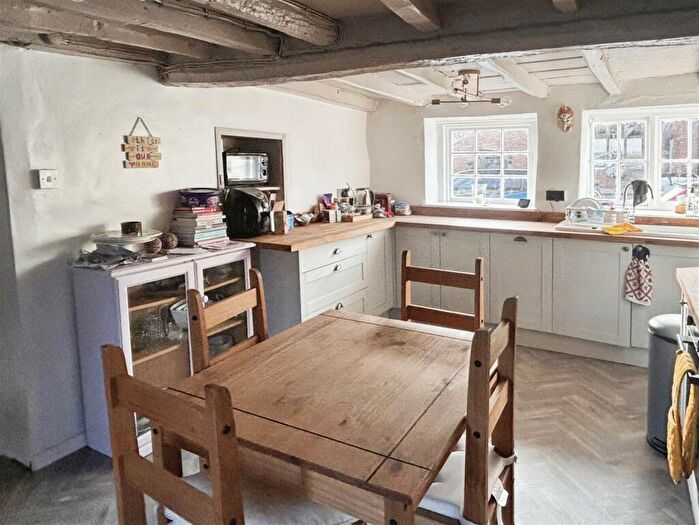 3 Bedroom Terraced House For Sale In Southam Street, Kineton, Warwick, CV35