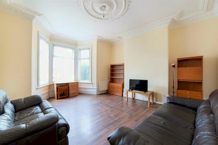 5 Bedroom Terraced House To Rent In &#;pppw - Jesmond Vale Terrace, Heaton, NE6