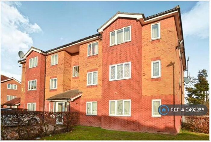 2 Bedroom Flat To Rent In Lewis Way, Dagenham, RM10