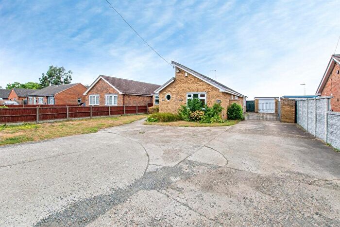 3 Bedroom Detached Bungalow For Sale In Smeeth Road, Marshland St. James, Wisbech, PE14