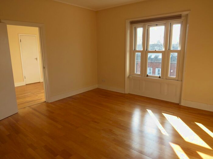1 Bedroom Flat To Rent In Southwood Lane, Highgate Village, N6