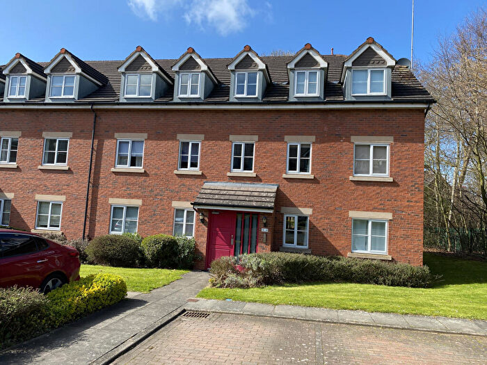 2 Bedroom Flat For Sale In Wycliffe Court, Chester, Cheshire, CH2