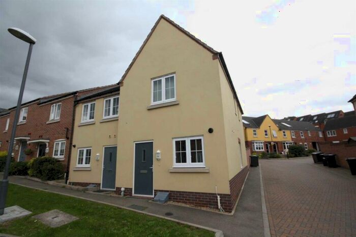2 Bedroom End Of Terrace House To Rent In Seven Foot Lane, Camp Hill, Nuneaton, CV10