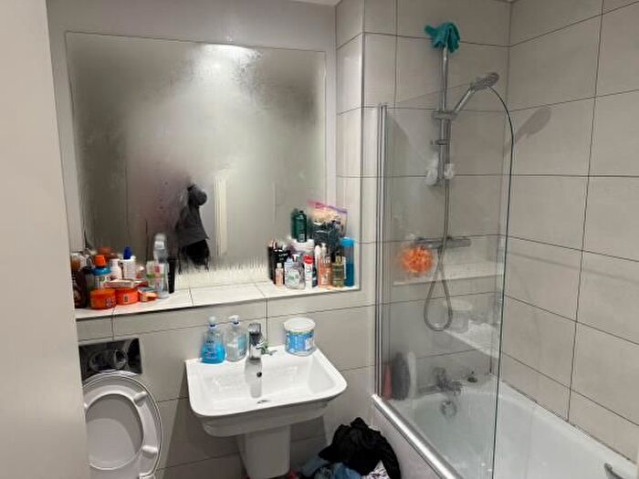 3 Bedroom Town House For Sale In , Block B, Duncan Street, Salford, M5