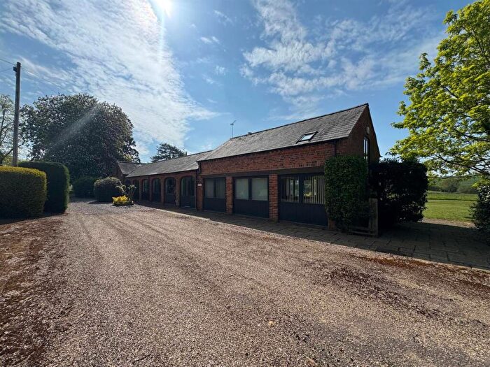 3 Bedroom House To Rent In Elkington, NN6