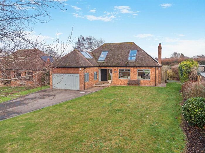 5 Bedroom Detached House For Sale In Charlton Lane, West Farleigh, Maidstone, ME15