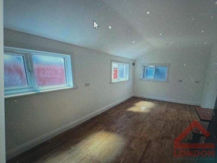 1 Bedroom Studio To Rent In High Street, Croydon, CR0