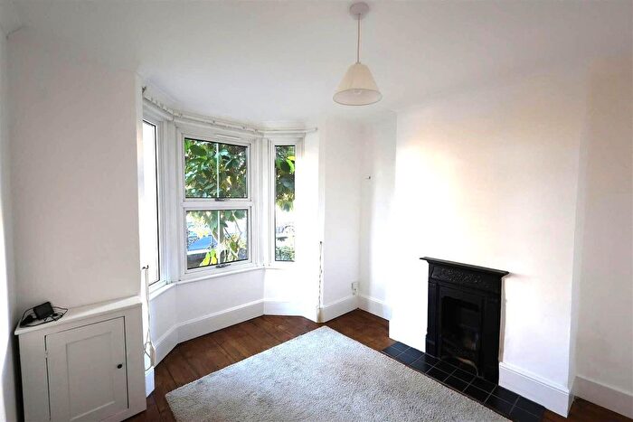 2 Bedroom Terraced House To Rent In Gordon Road, Sevenoaks, TN13