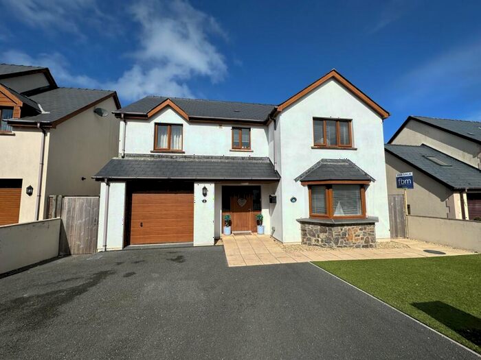 4 Bedroom Detached House For Sale In Sageston Fields, Sageston, Tenby, Pembrokeshire, SA70