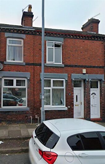 2 Bedroom Terraced House To Rent In Pinnox Street, Stoke-On-Trent, ST6