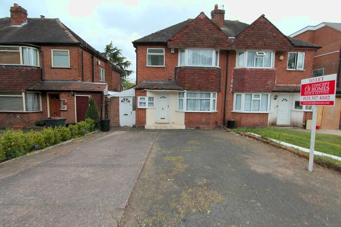 3 Bedroom Semi-Detached House To Rent In Greenridge Road, Handsworth Wood, B20