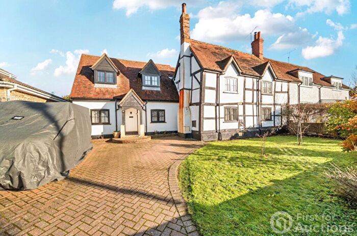 5 Bedroom House For Sale In Radstock Lane, Earley, Reading, RG6