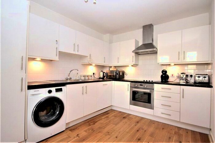 1 Bedroom Apartment To Rent In Jacks Farm Way, London, E4