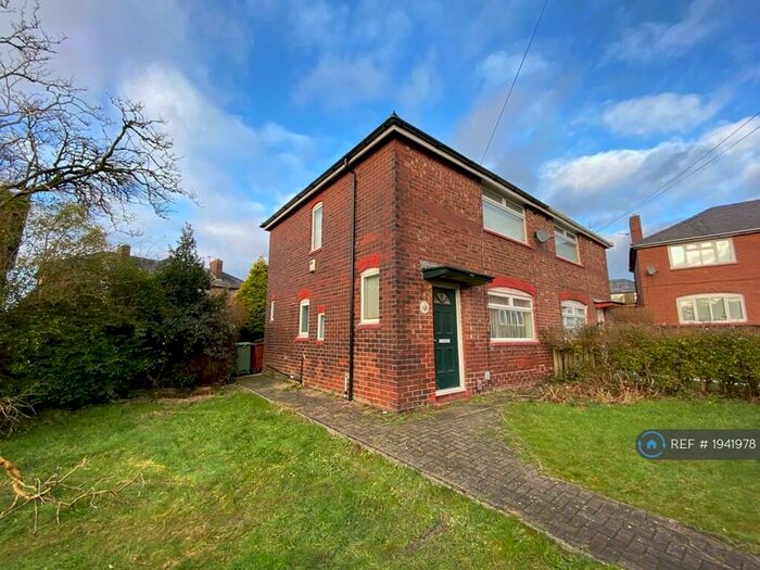 3 Bedroom Semi-Detached House To Rent In Kirkstone Road, Manchester, M40