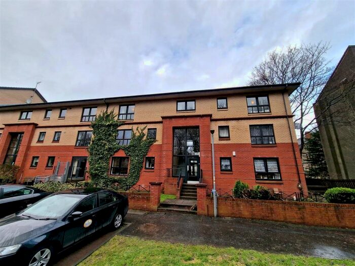 3 Bedroom Apartment To Rent In Auldburn Place, Mansewood, Glasgow, G43