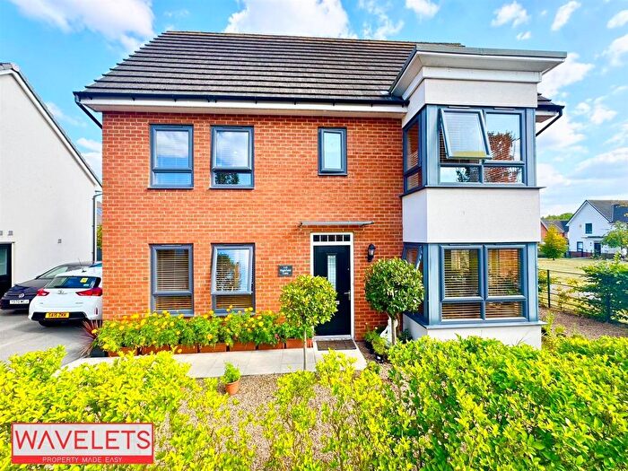 4 Bedroom Detached House To Rent In Highfield Lane, Waverley, S60