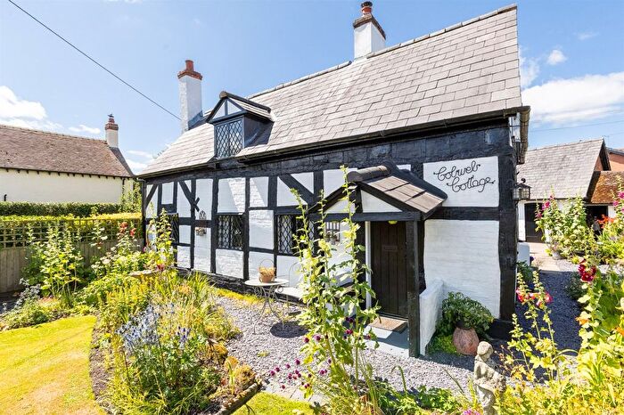 3 Bedroom Property For Sale In Chester Road, Nomans Heath, SY14