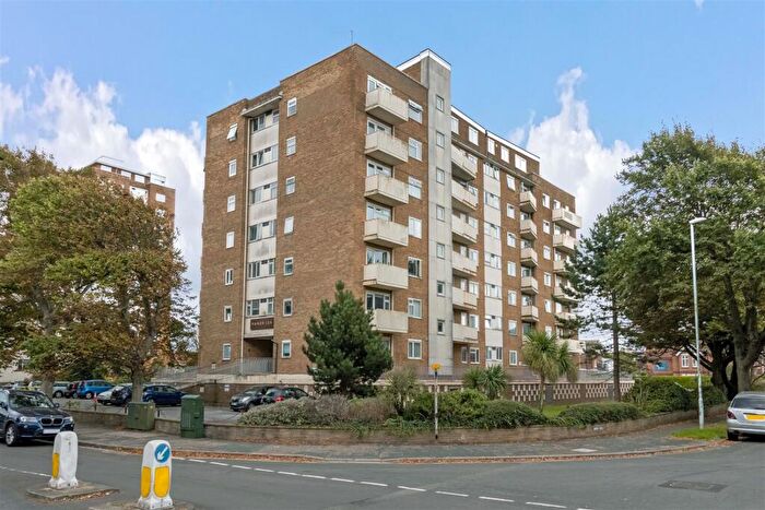 1 Bedroom Flat For Sale In Boundary Road, Worthing, BN11