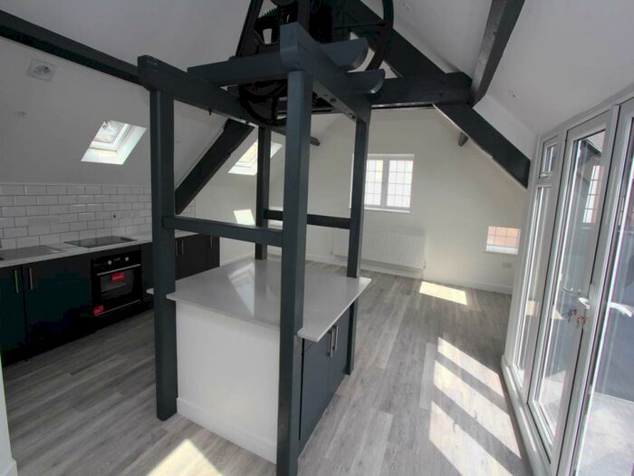 1 Bedroom Penthouse To Rent In The Old Brewery, St Nicholas Road, Barry, CF62