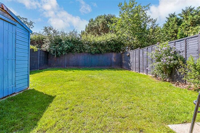 3 Bedroom Semi-Detached House For Sale In Tyler Road, Staplehurst, Kent, TN12