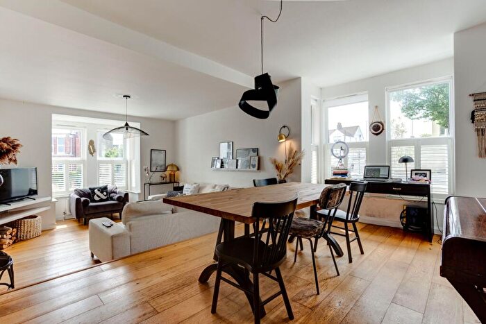 3 Bedroom Semi-Detached House To Rent In Hollingbury Park Avenue, Brighton, BN1