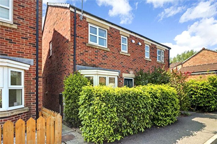3 Bedroom Semi-Detached House To Rent In Sidings Place, Fencehouses, Houghton Le Spring, Tyne And Wear, DH4