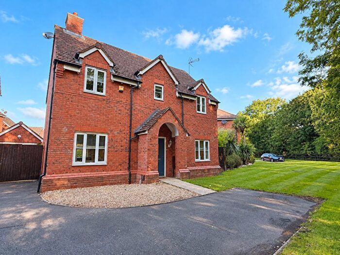 4 Bedroom Detached House For Sale In Nuthatch Close, Cannock Town Centre, Cannock, WS11