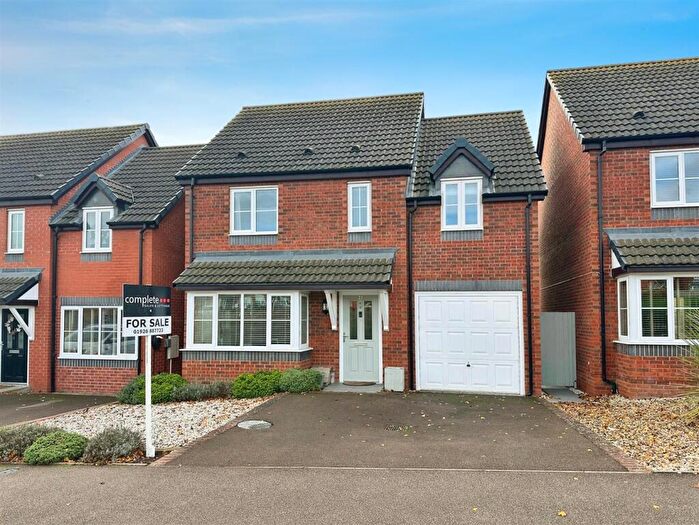 4 Bedroom Detached House For Sale In Admiral Way, Leamington Spa, CV31