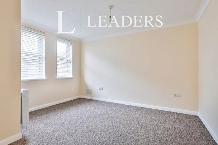 1 Bedroom Flat To Rent In Central Christchurch, BH23