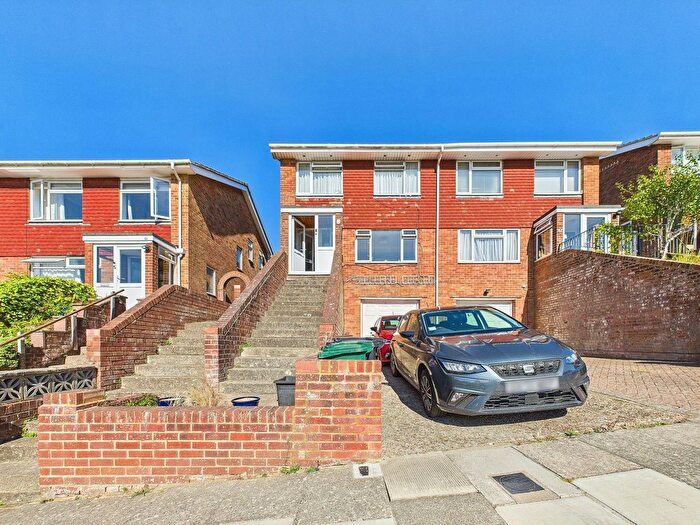 3 Bedroom Semi-detached House For Sale In Batemans Road, Brighton, BN2