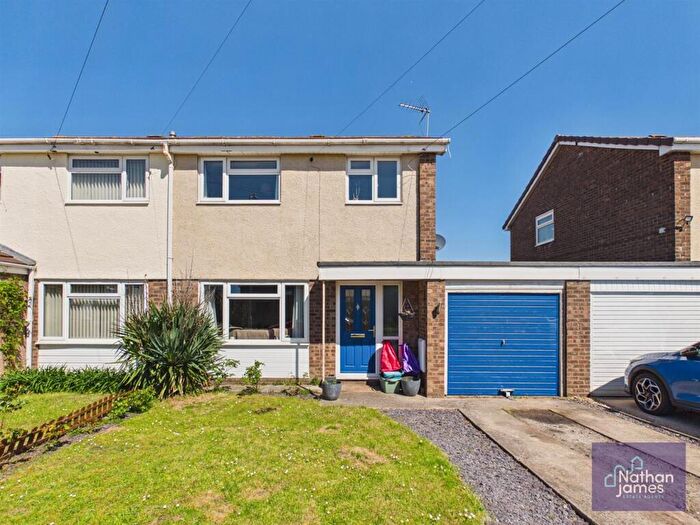 3 Bedroom Semi-Detached House For Sale In Heron Road, Caldicot, NP26