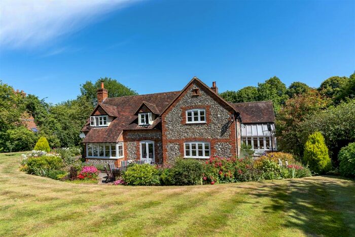 5 Bedroom House For Sale In Nuffield, Henley-On-Thames, Oxfordshire, RG9