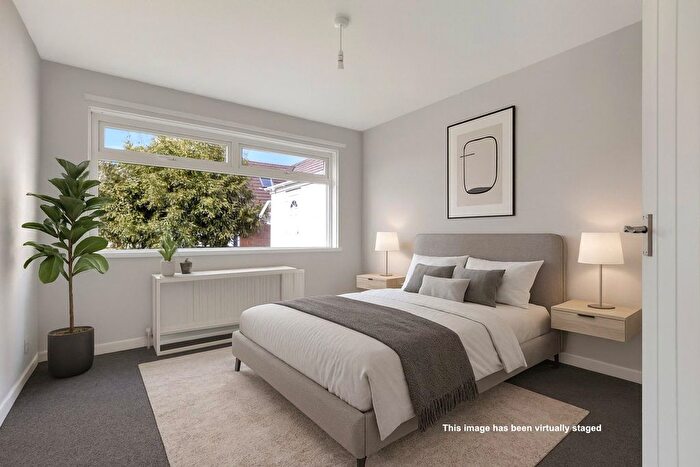 2 Bedroom Bungalow For Sale In Ashleigh Road, Barnstaple, Devon, EX32