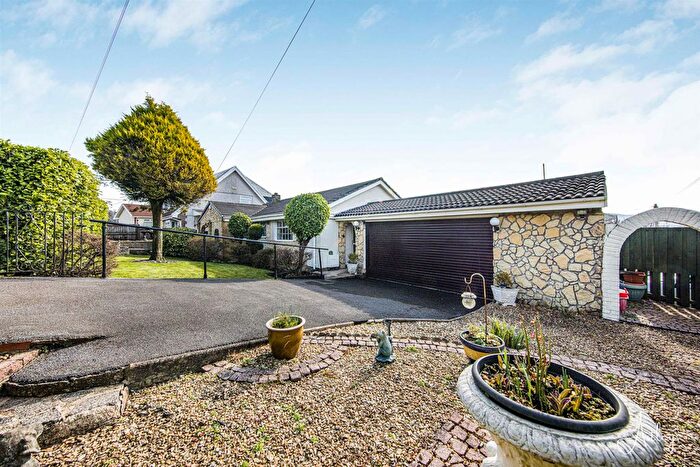 3 Bedroom Detached Bungalow For Sale In Vale View, Pont Nedd Fechan, Neath, SA11
