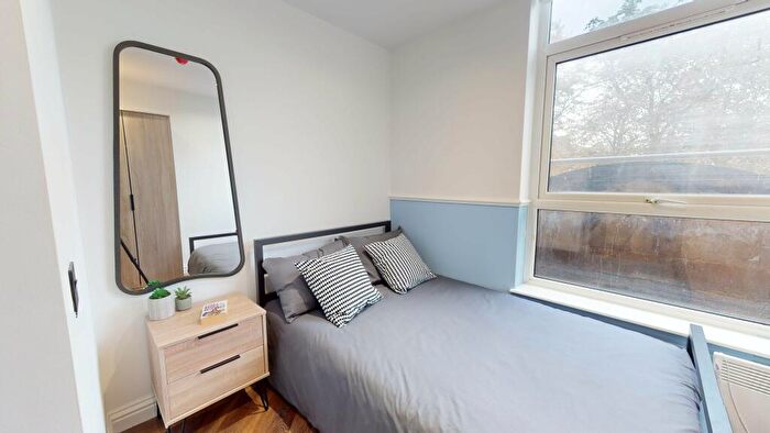 6 Bedroom Flat To Rent In Thurloe Street, M14