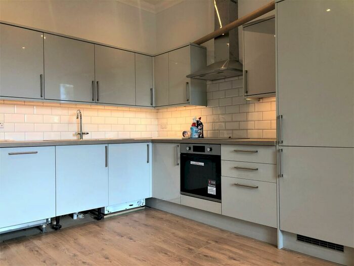 1 Bedroom Flat To Rent In New London Road, Chelmsford, CM2