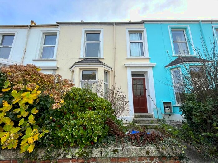 4 Bedroom Property To Rent In Budock Terrace, Falmouth, TR11