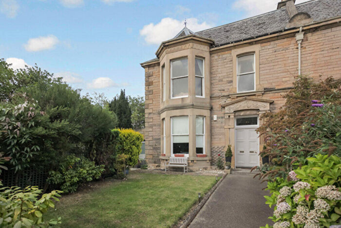 4 Bedroom Maisonette For Sale In A Suffolk Road, Edinburgh, EH16