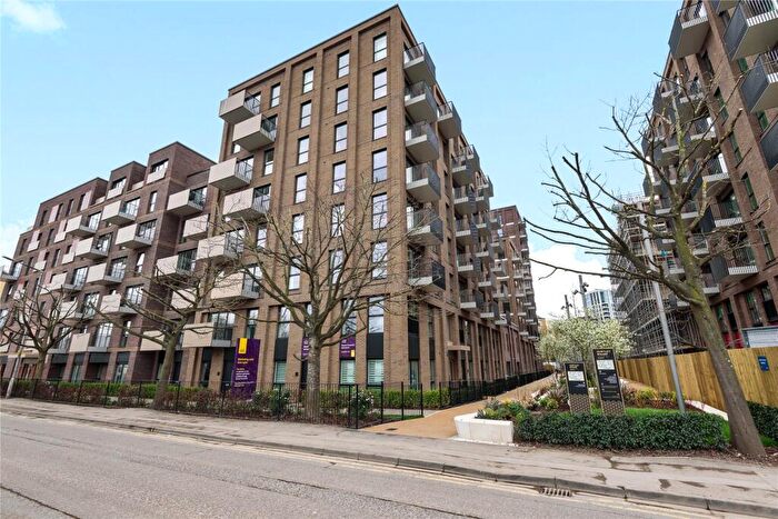 2 Bedroom Apartment To Rent In Carraway Street, Reading, RG1